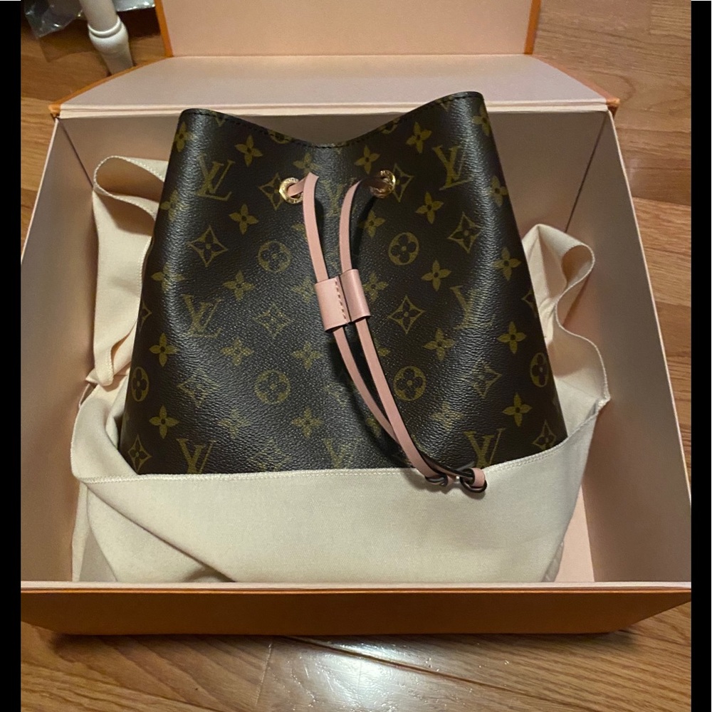 Neonoe LV